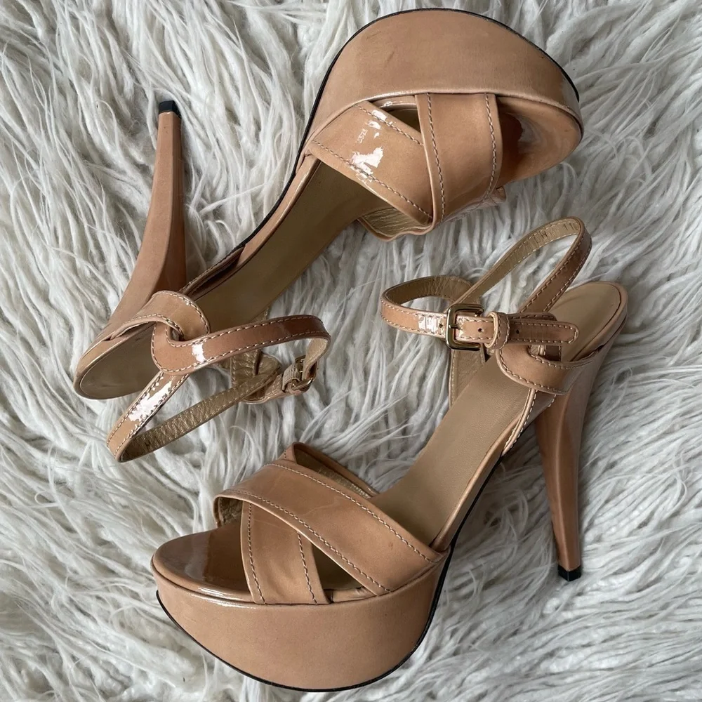 Stuart Weitzman Nexus Open Toe Patent Leather Nude Platform Heeled Sandals Sz 9